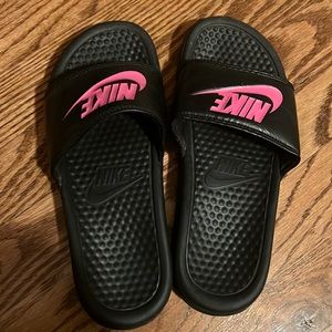 Nike slides